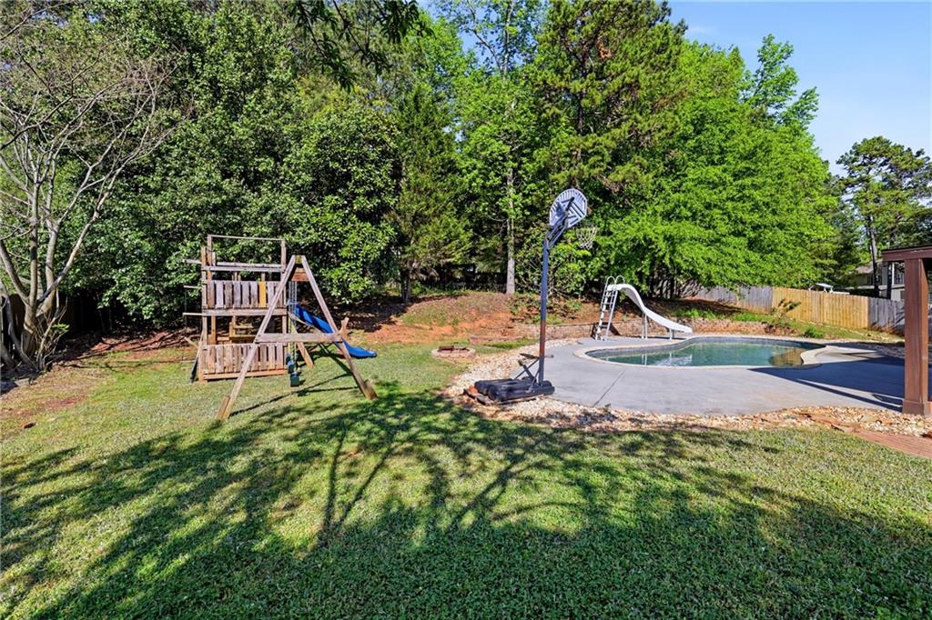 1015 Windhaven Drive Property Photo 35
