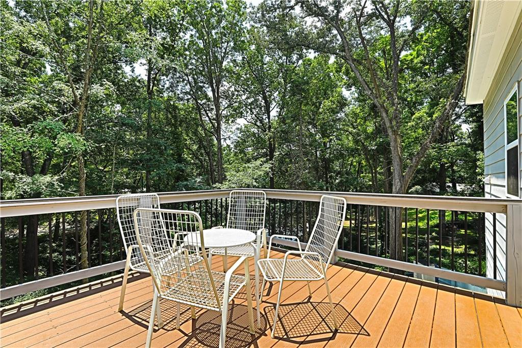 2125 Clay Road Property Photo 14