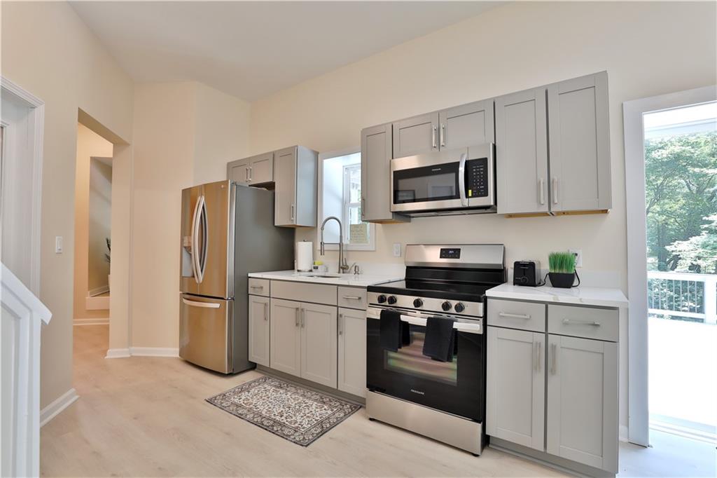 2125 Clay Road Property Photo 19