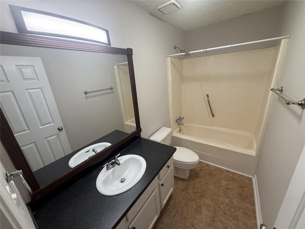 2906 Webb Bridge Road Property Photo 17