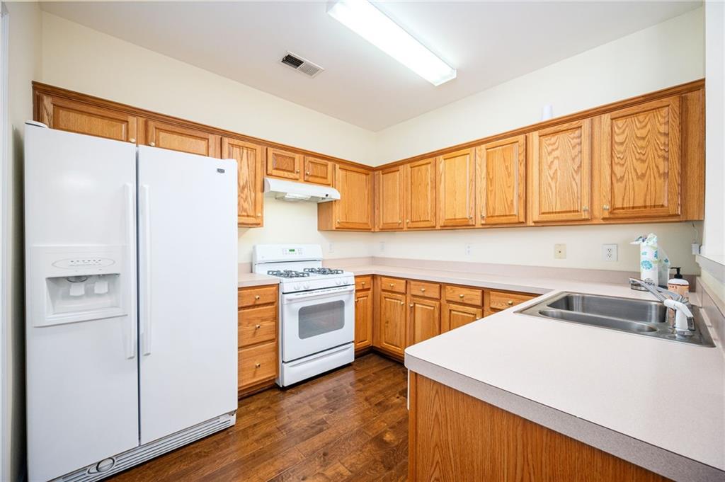 248 Riverstone Place Property Photo 4