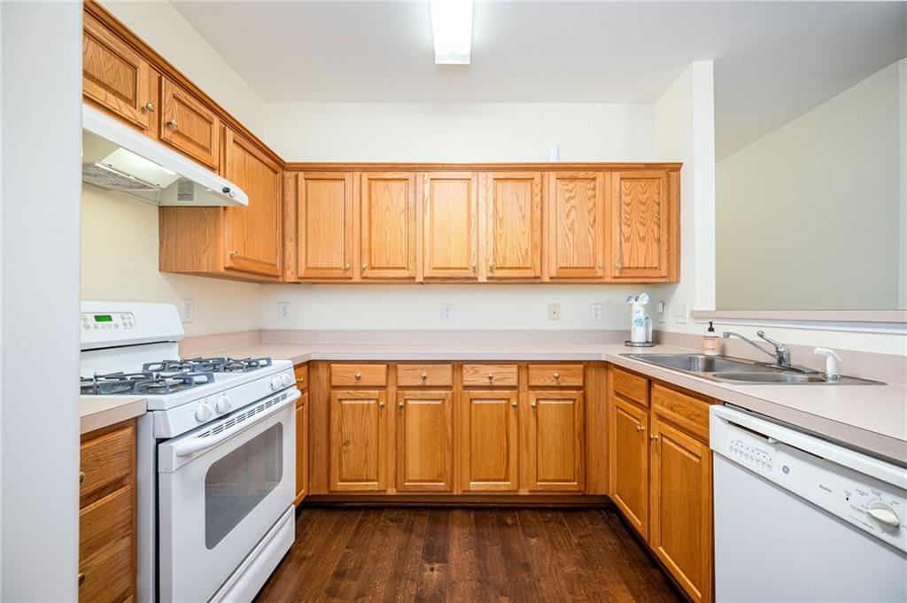 248 Riverstone Place Property Photo 16