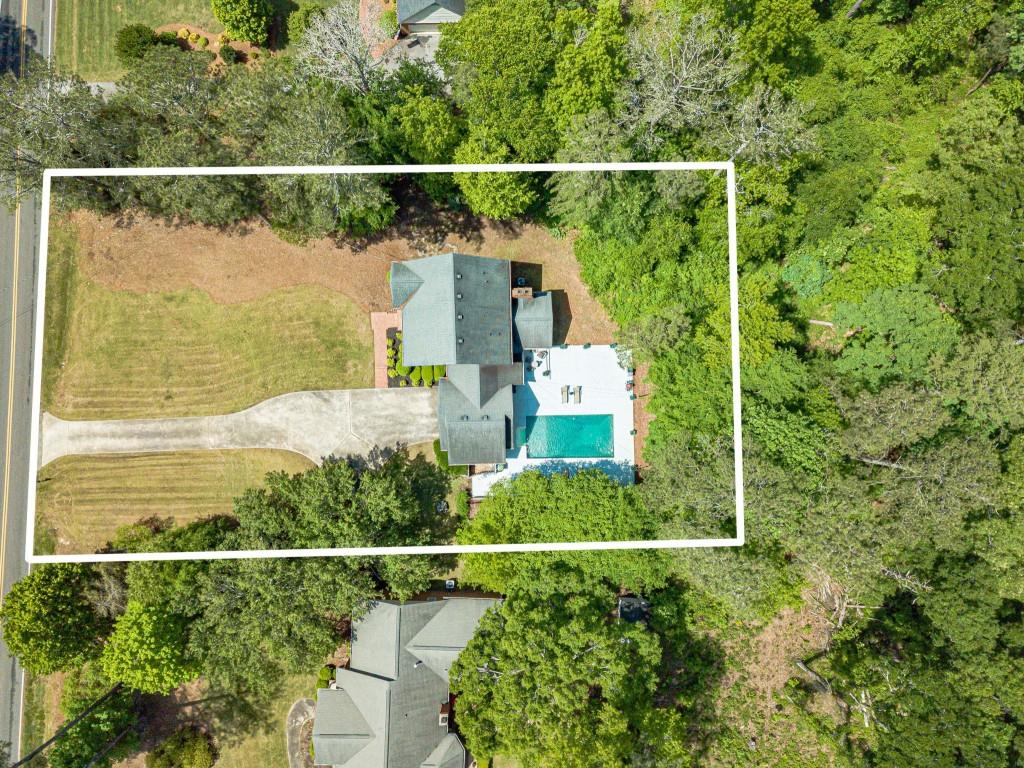 816 Mcdaniel Street Property Photo 3