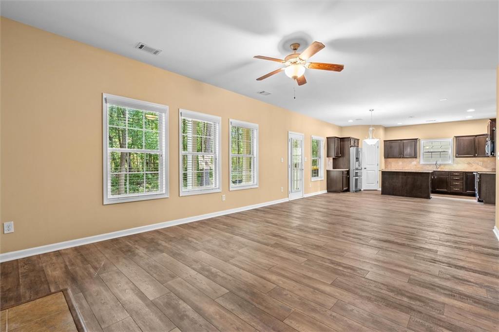 103 Cliffhaven Circle Property Photo 4