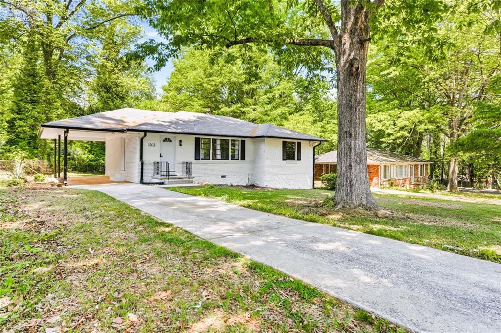 1815 Windsor Drive Sw Property Photo 2