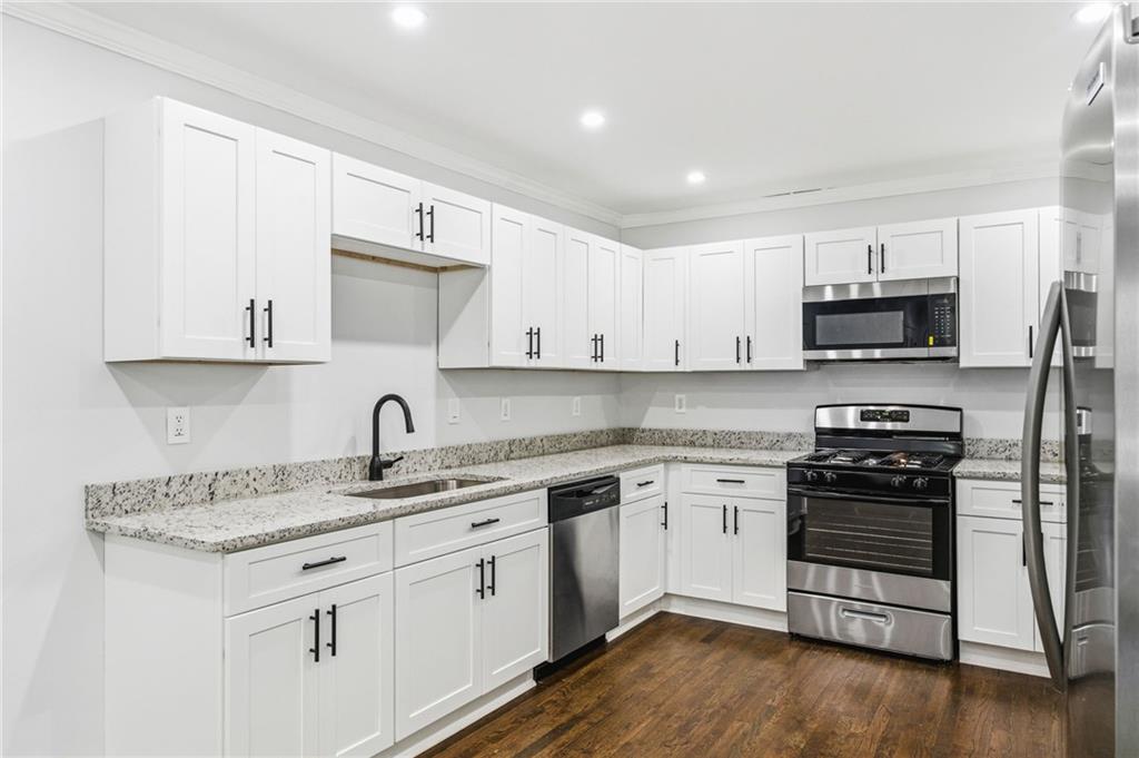 1815 Windsor Drive Sw Property Photo 6