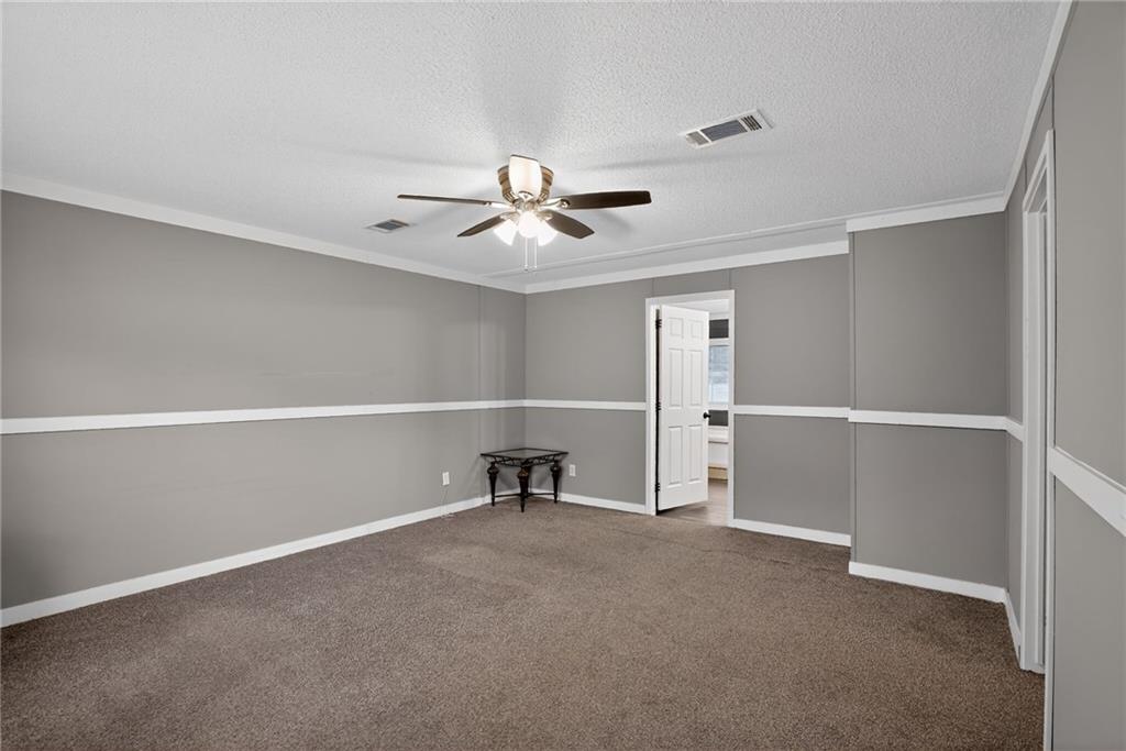 6 Breezewood Drive Property Photo 18