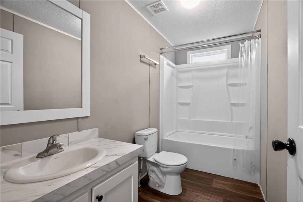 6 Breezewood Drive Property Photo 25
