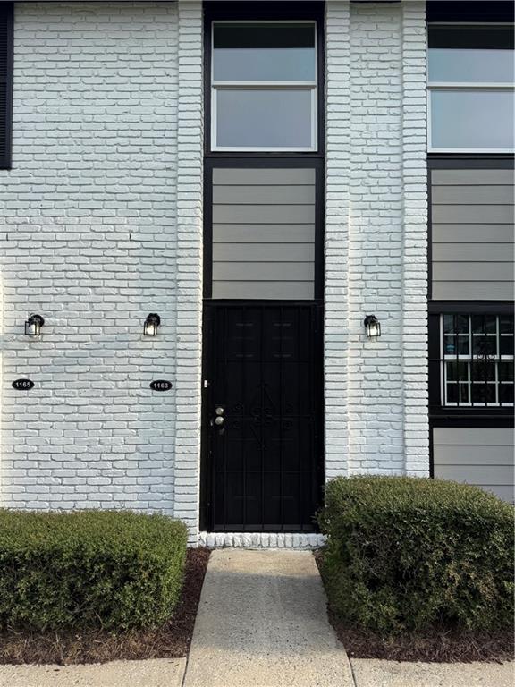1161 Boulevard Property Photo 1