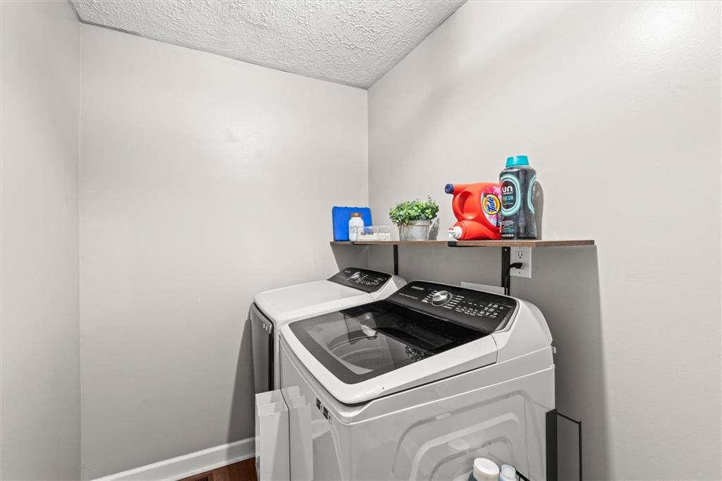 7763714 Property Photo 21