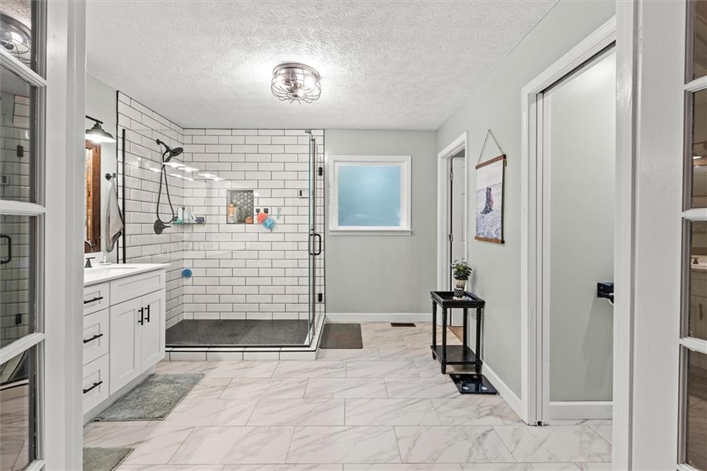 7763714 Property Photo 24