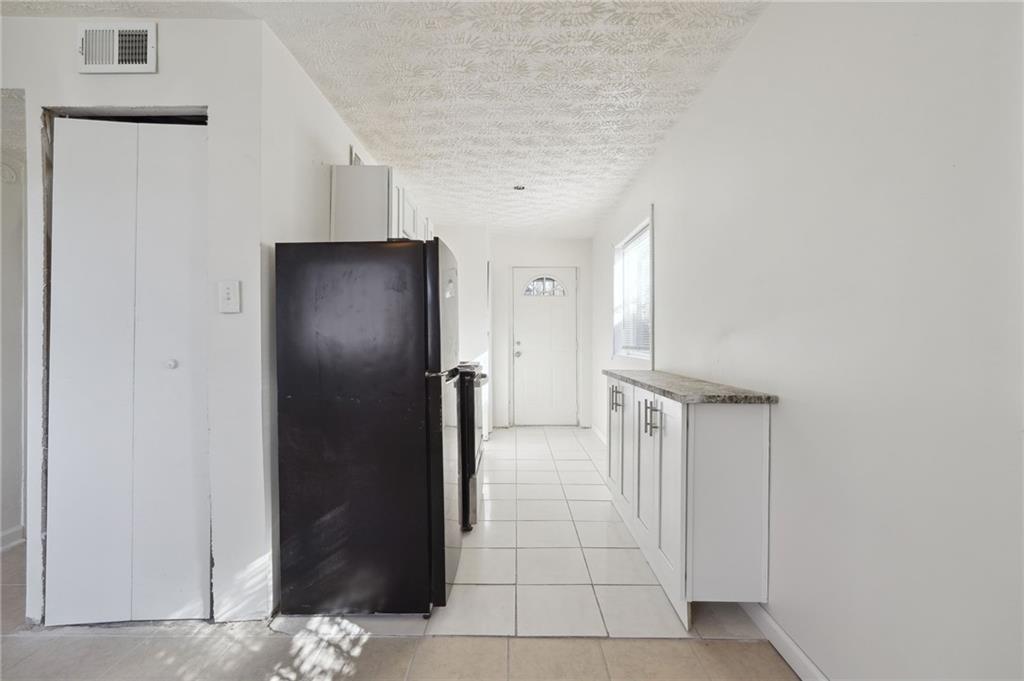 324 Brooks Avenue Sw Unit B Property Photo 7