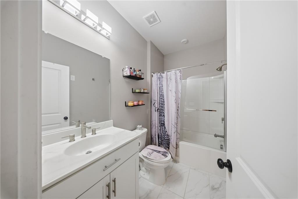 2087 Holtz Lane Property Photo 27