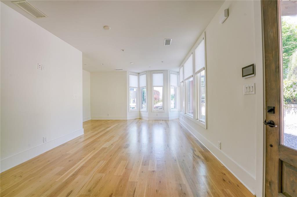 290 2nd Street Property Photo 20