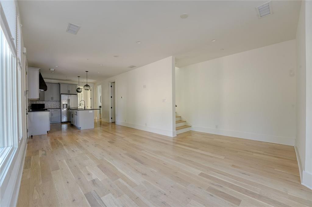 290 2nd Street Property Photo 22