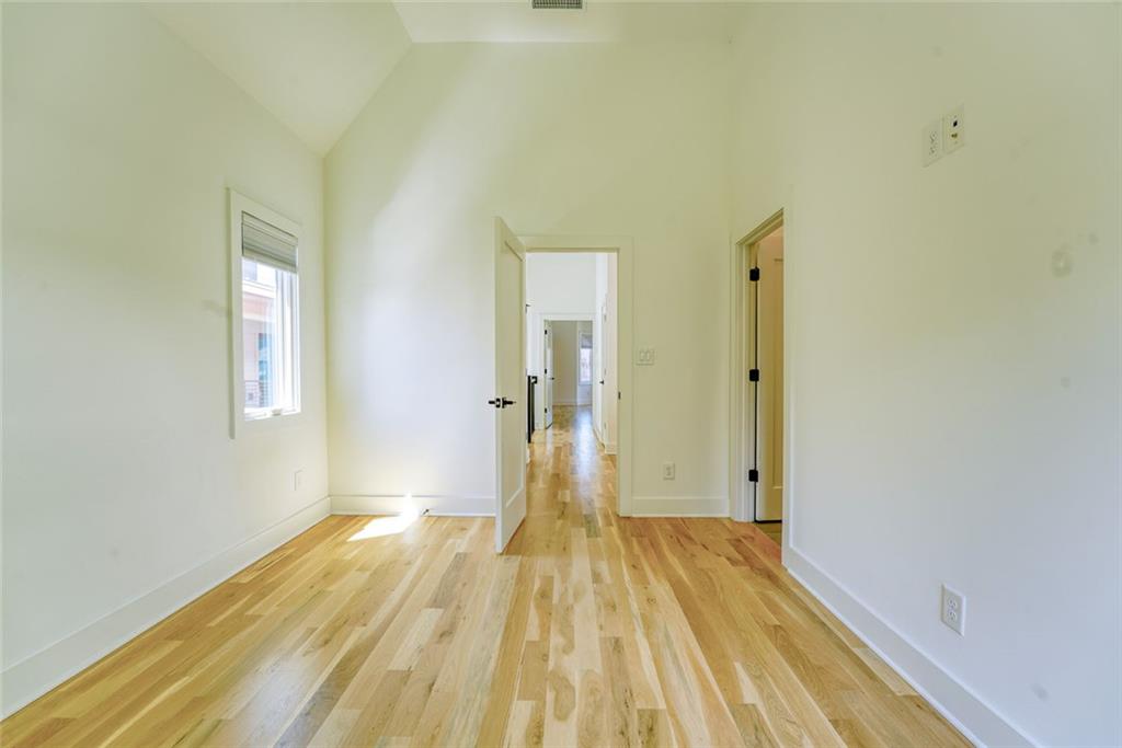 290 2nd Street Property Photo 41