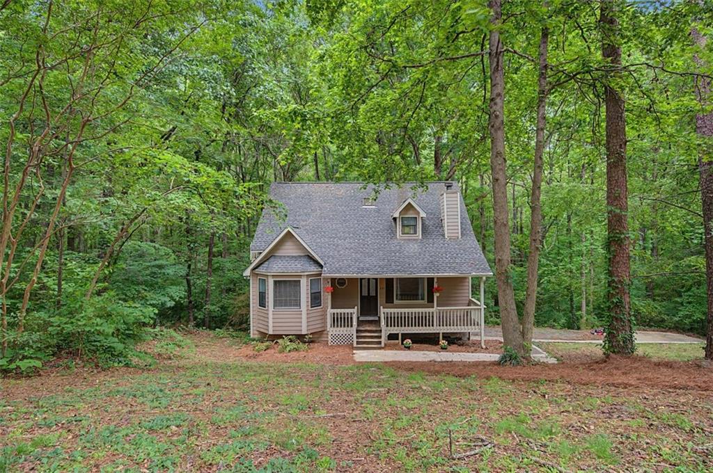 251 Paces Lakes Drive Property Photo 4