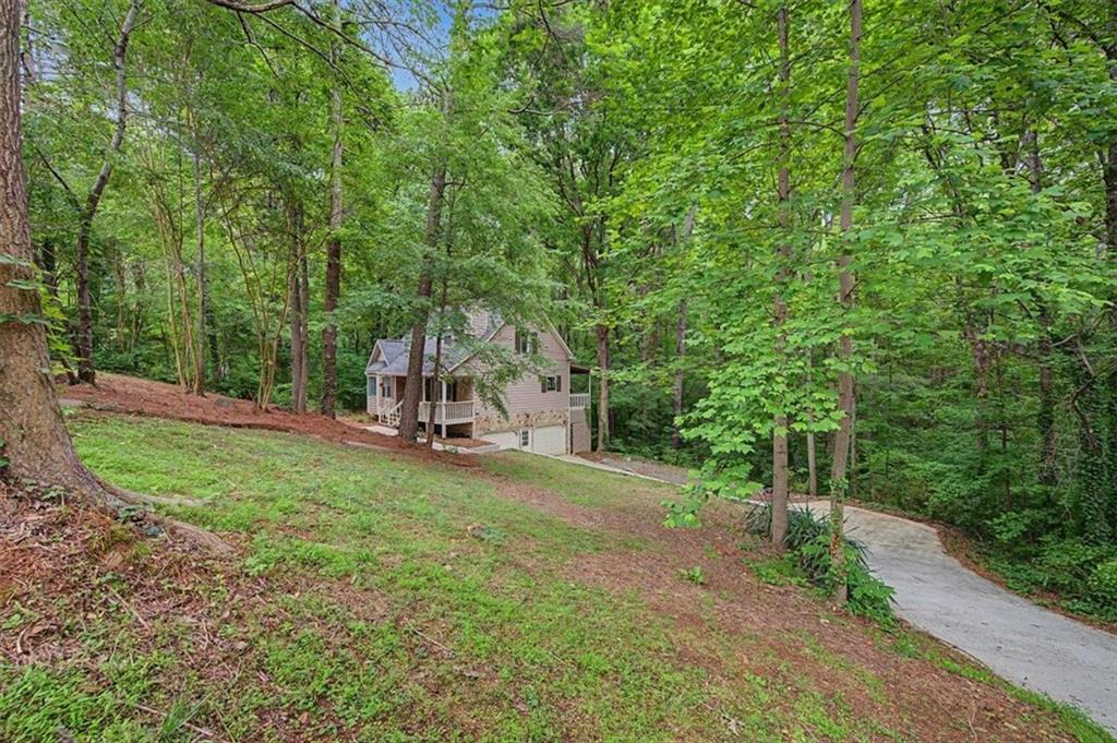 251 Paces Lakes Drive Property Photo 36