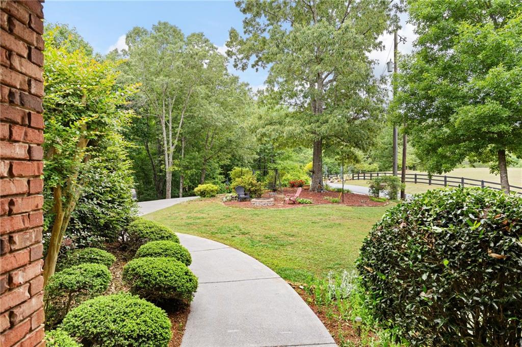 101 Sunset Drive Se Property Photo 8