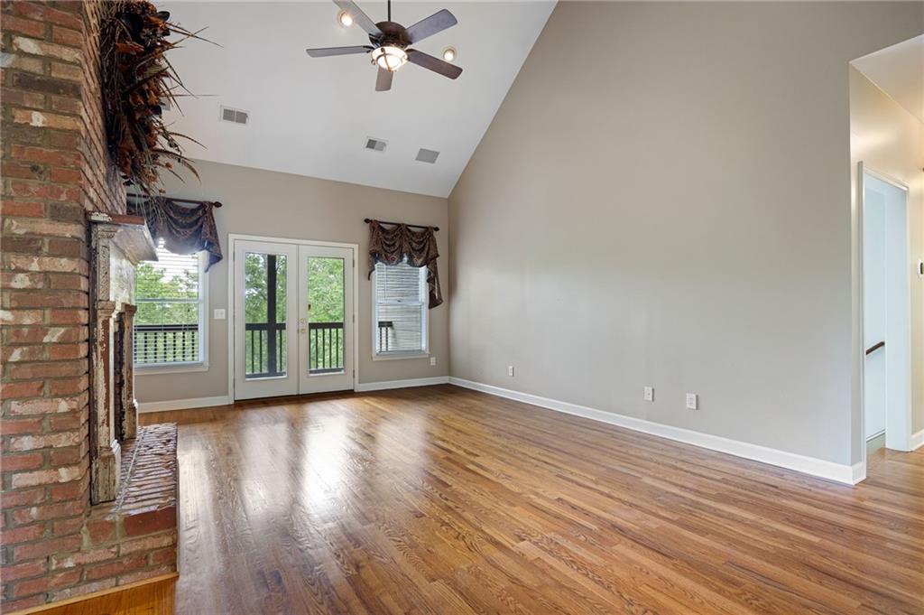 101 Sunset Drive Se Property Photo 19