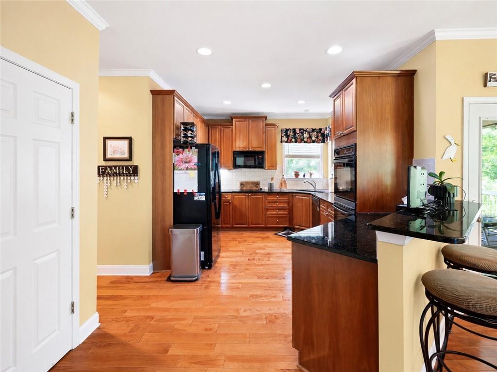 406 Mountain Point Property Photo 15