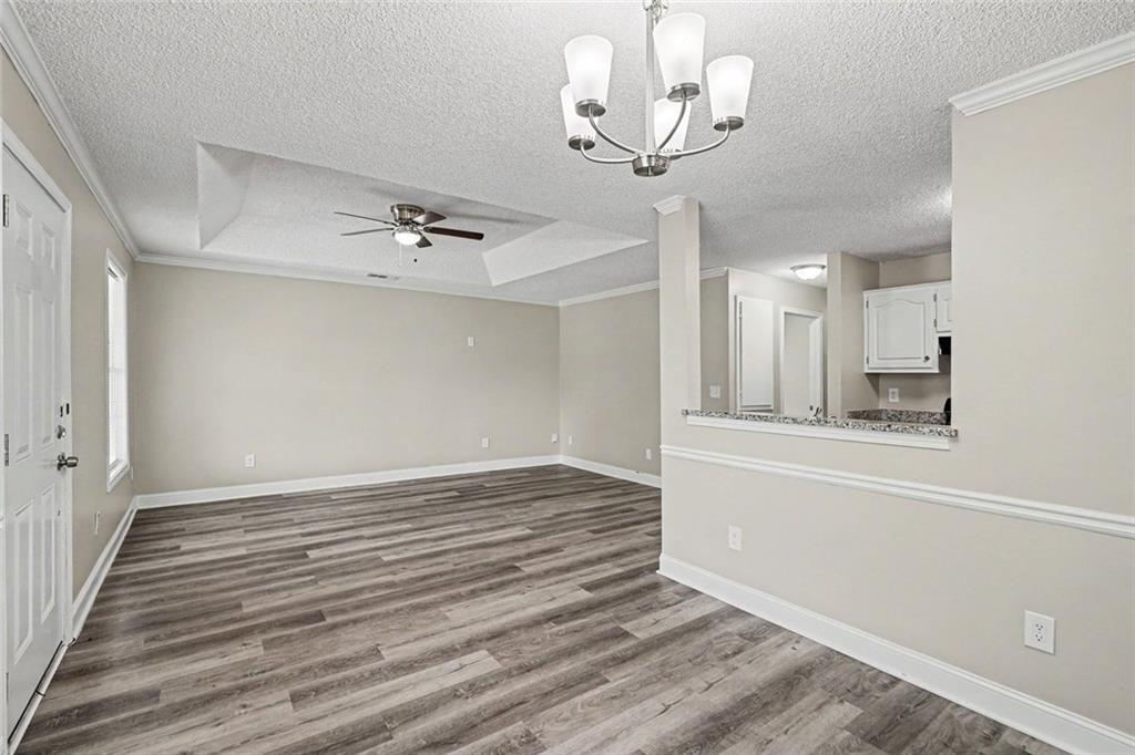 1382 N Hampton Drive Property Photo 4