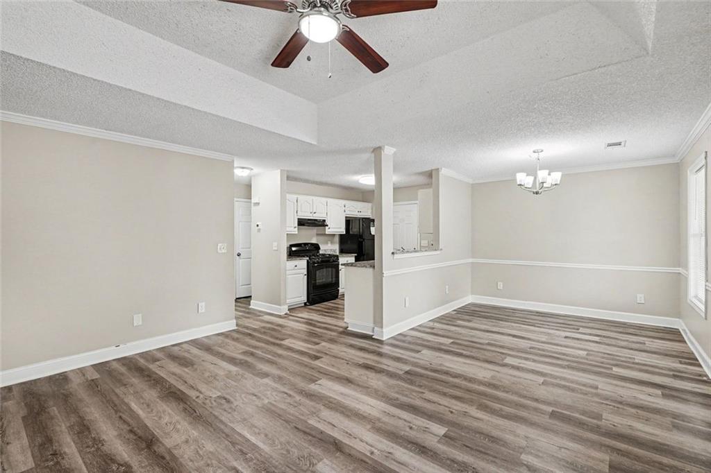 1382 N Hampton Drive Property Photo 5