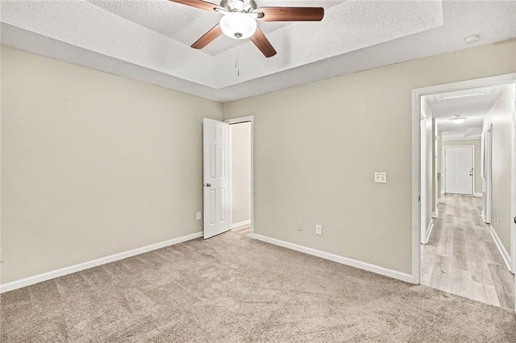 1382 N Hampton Drive Property Photo 10