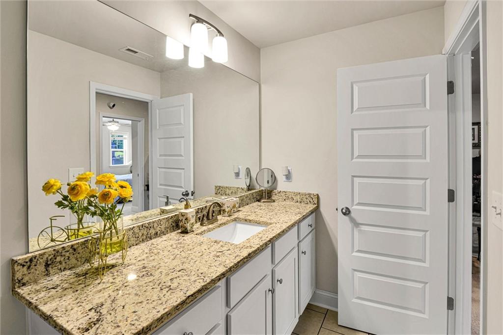 2423 Chene Drive Property Photo 25