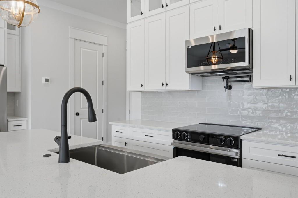 39 Peony Street Property Photo 7