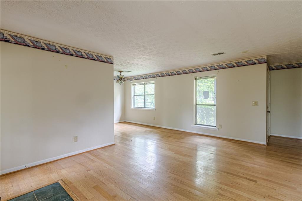 122 Sandalwood Circle Property Photo 4