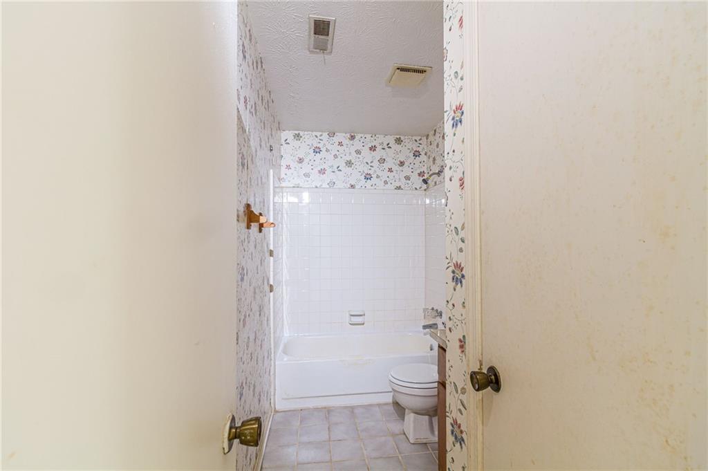 122 Sandalwood Circle Property Photo 18