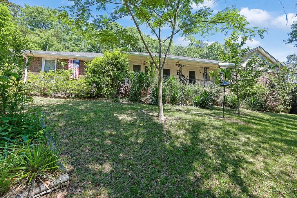 650 Riverside Road