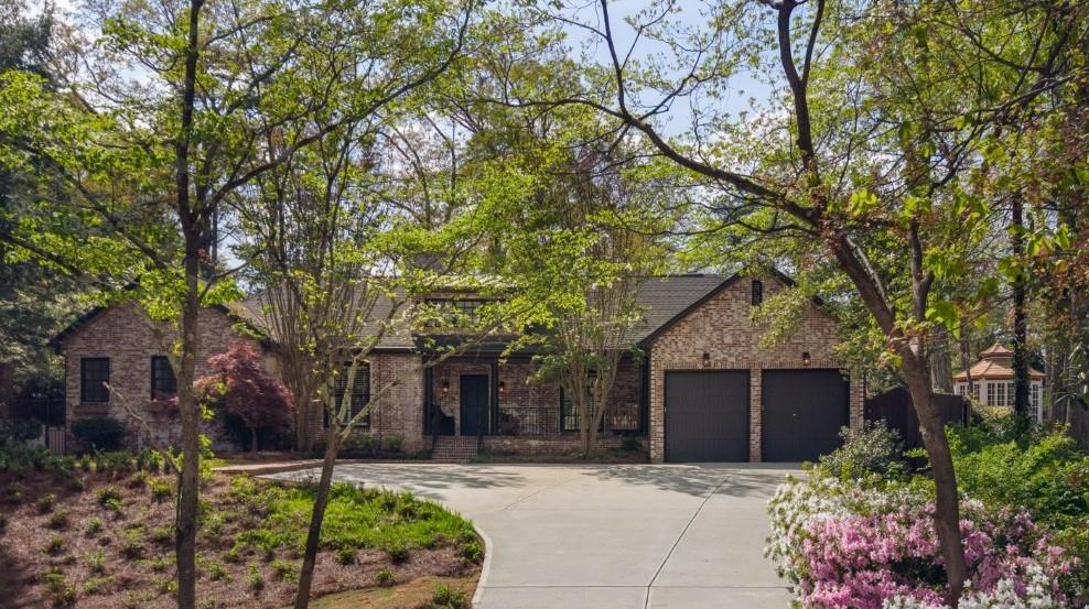 3220 W Andrews Drive NW Property Photo 1