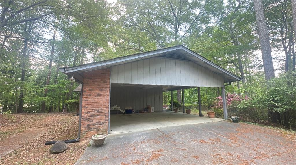 1988 Rockdale Circle Property Photo 3