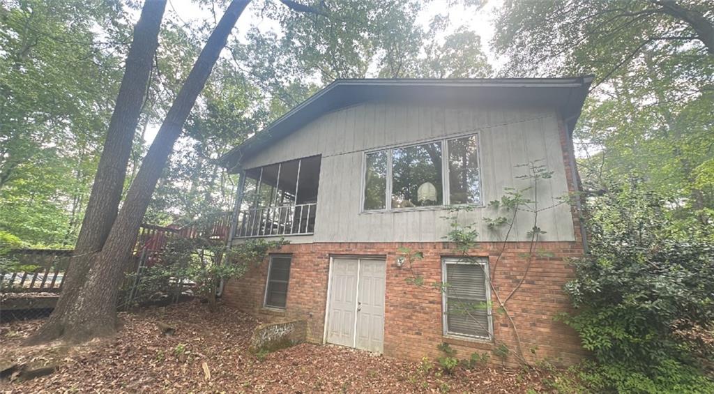 1988 Rockdale Circle Property Photo 4