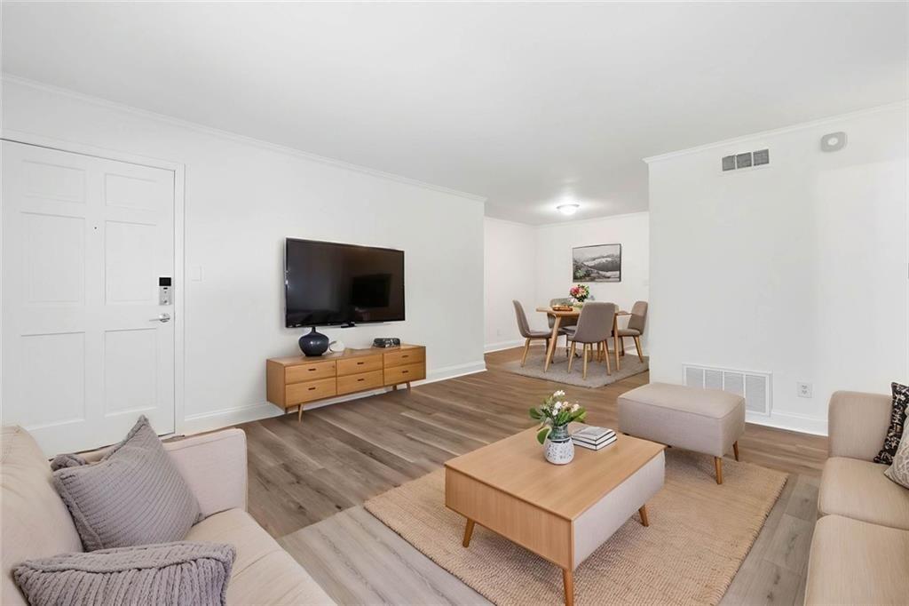 3510 Roswell Road Nw Unit L-4 Property Photo 1