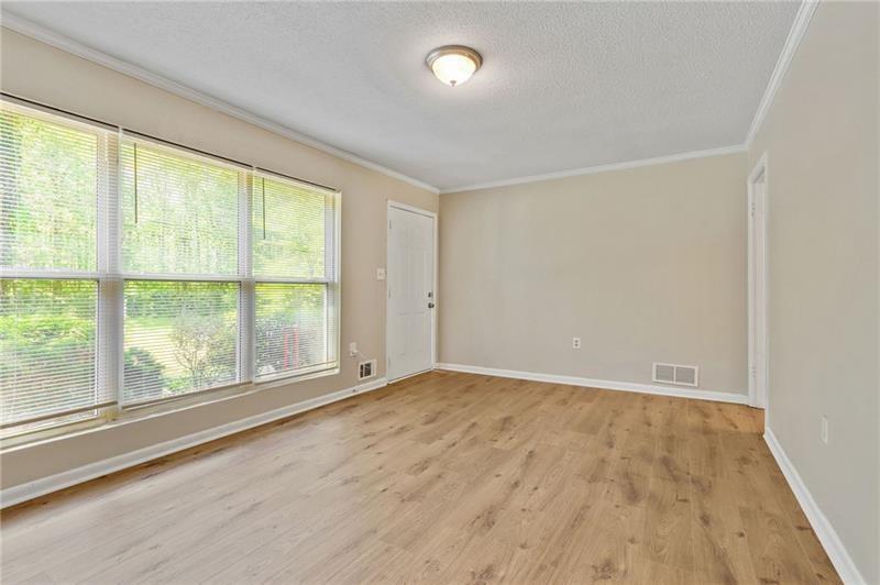 4639 Tell Road Sw Property Photo 4