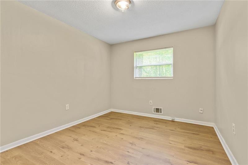 4639 Tell Road Sw Property Photo 10