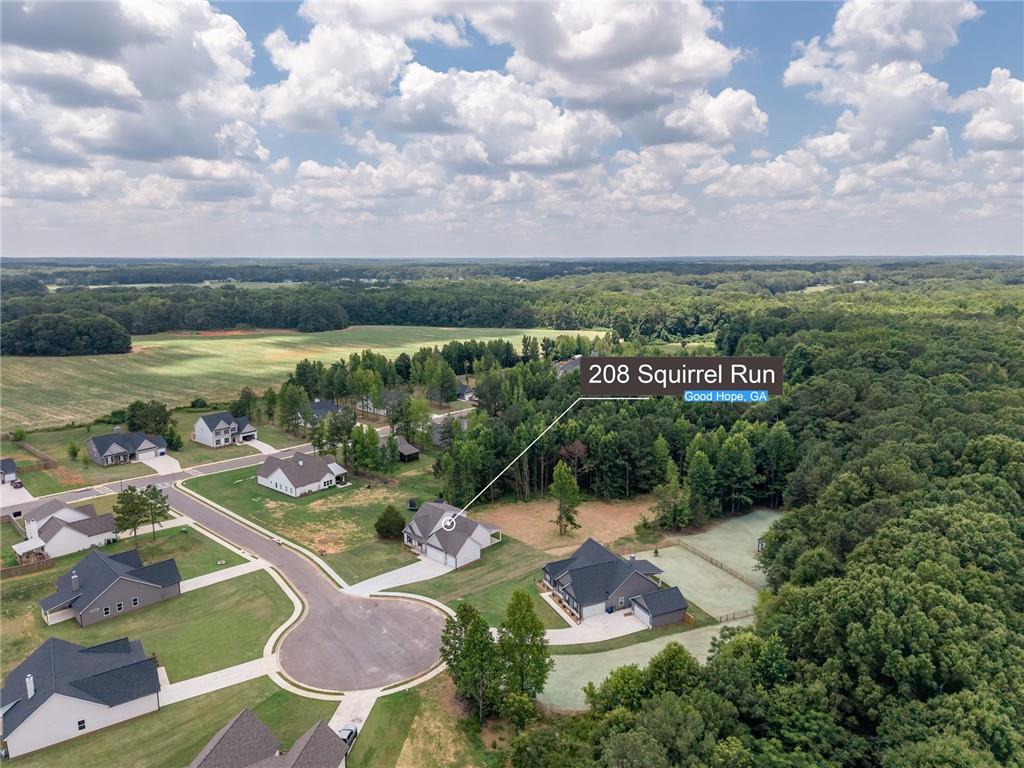 208 Squirrel Run Property Photo 2