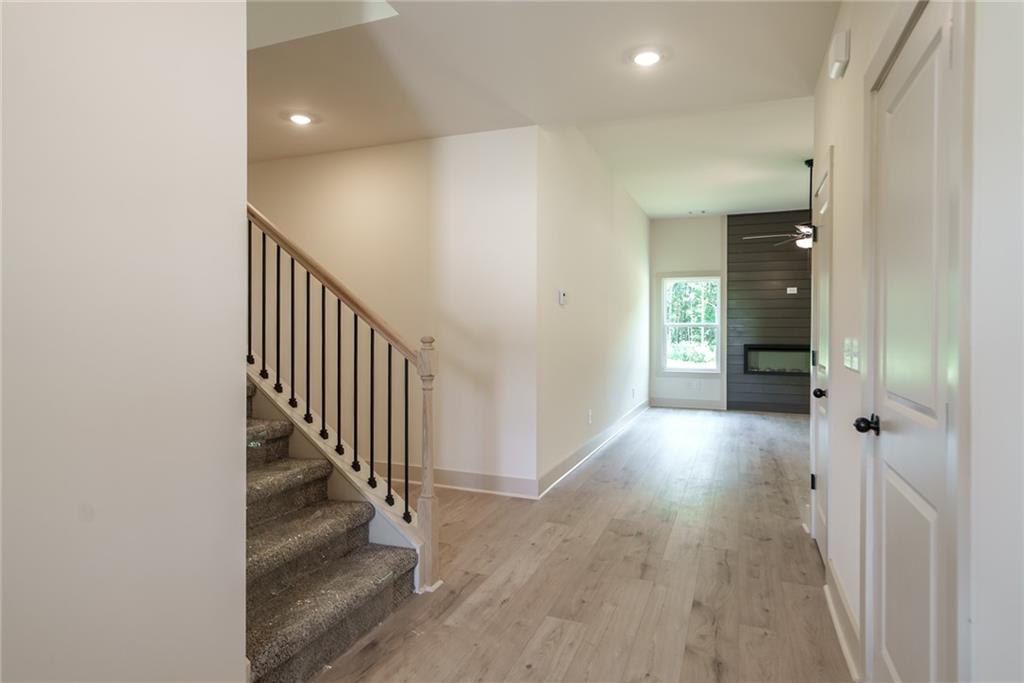 208 Squirrel Run Property Photo 6