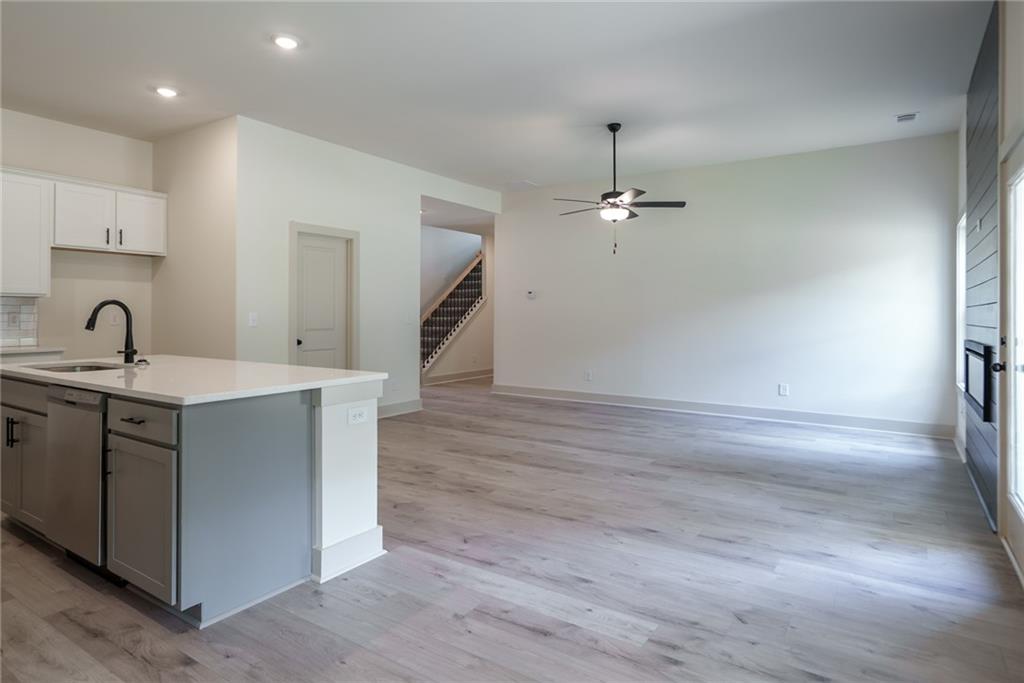 208 Squirrel Run Property Photo 14