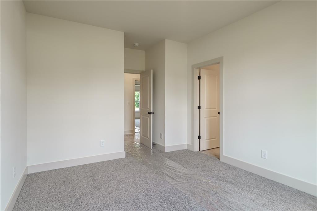 208 Squirrel Run Property Photo 23