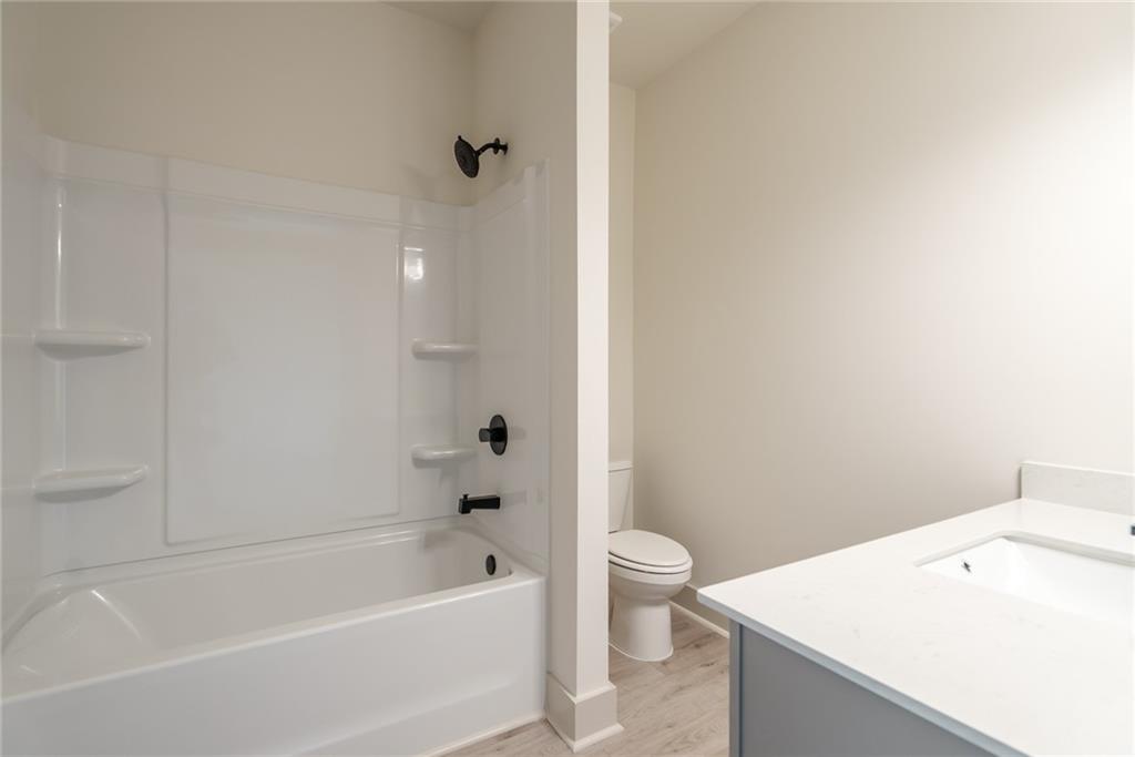 208 Squirrel Run Property Photo 24
