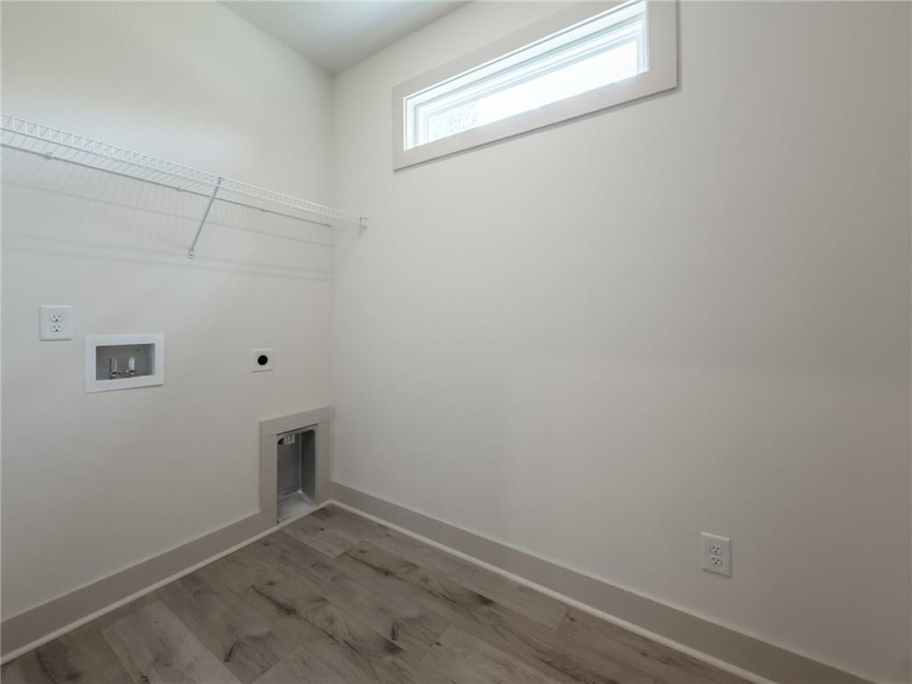 208 Squirrel Run Property Photo 27