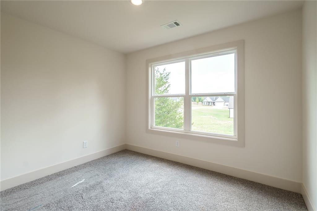 208 Squirrel Run Property Photo 30