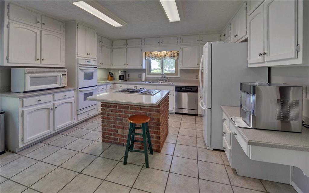 3341 Edgewood Circle Property Photo 14