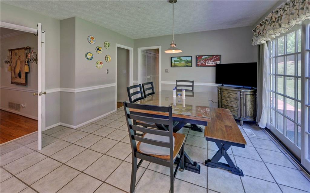 3341 Edgewood Circle Property Photo 17