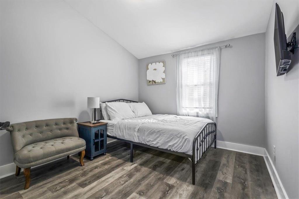 358 Roy Street Sw Property Photo 25