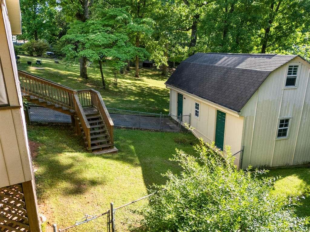 8 Montre Circle Property Photo 6